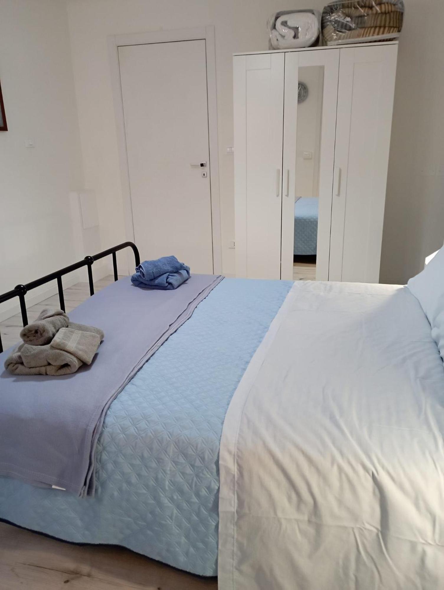 La Dimora Degli Artisti - Bologna Bed & Breakfast Bagian luar foto